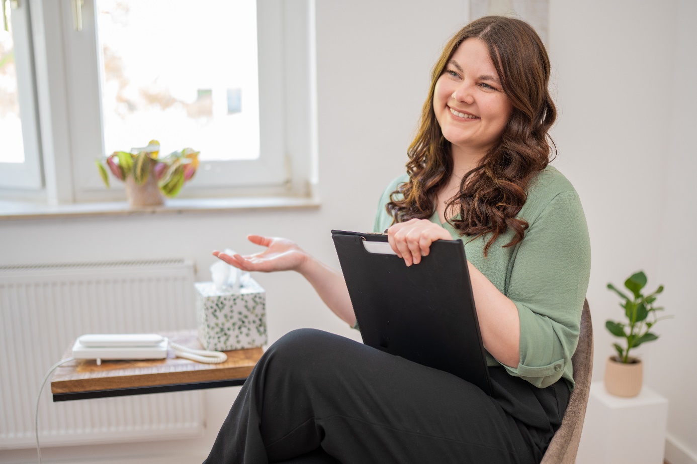 Alicia Wegner im Therapieraum